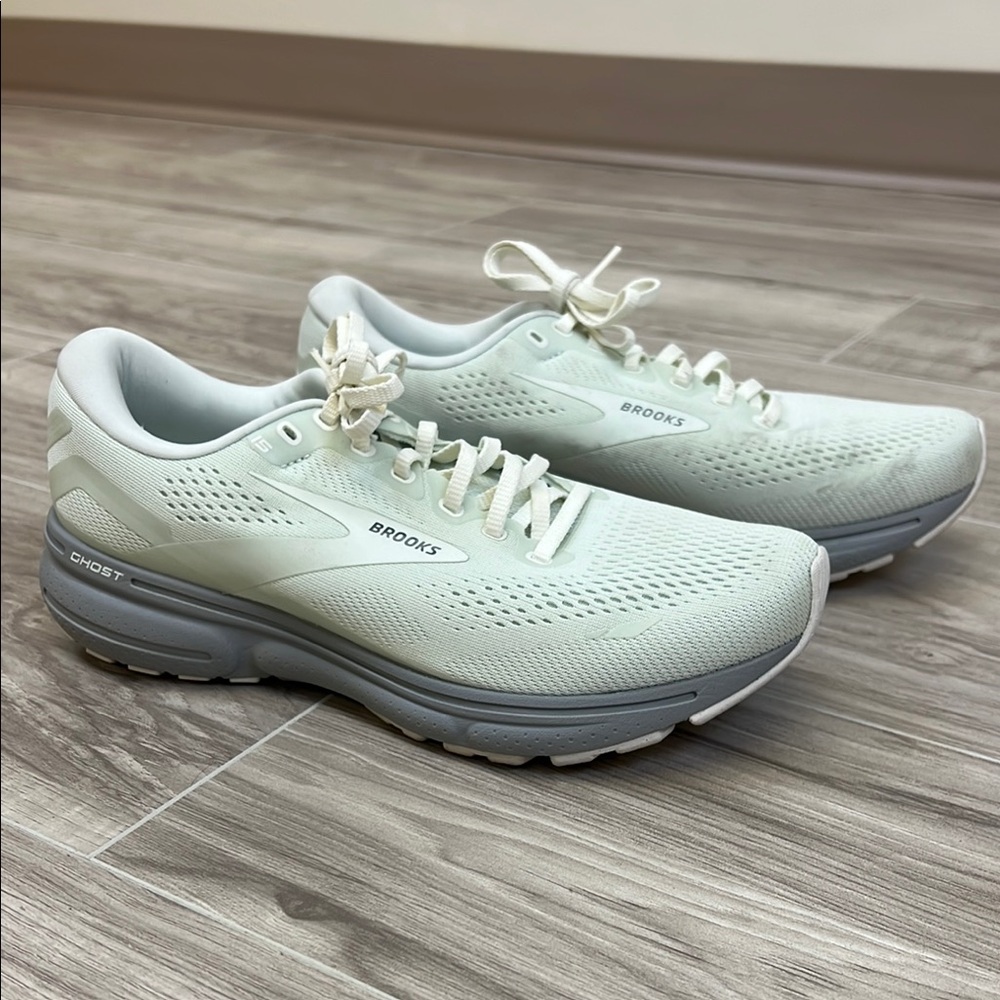 Brooks Ghost 15 Running Shoes - White